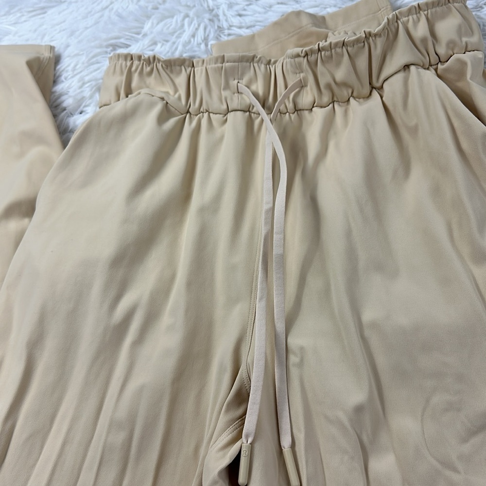 Lululemon Stretch High-Rise Pant Prosecco - Picture 2 of 7